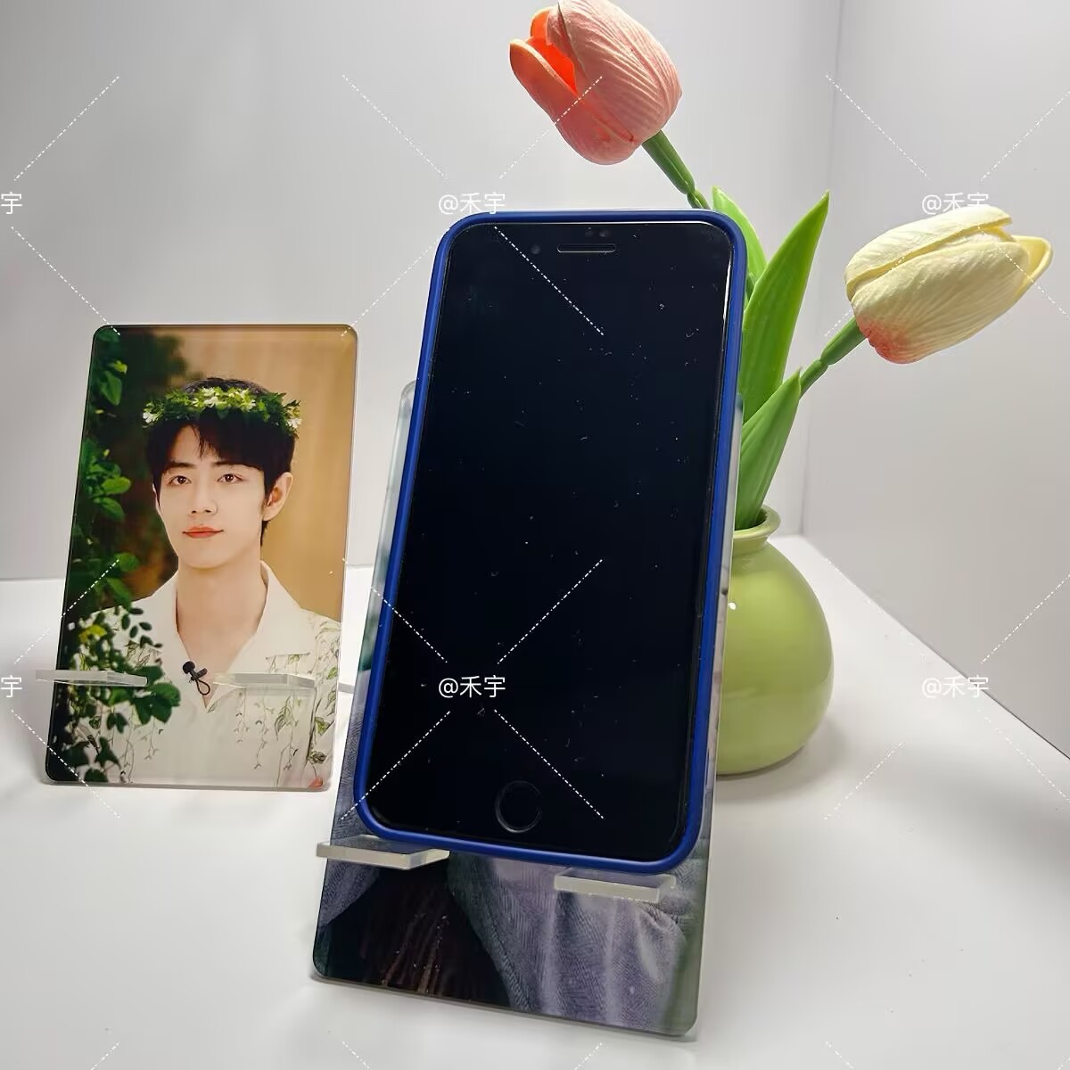 Xiao Zhan's mobile phone stand - Accessories With Watch recensione e prezzo