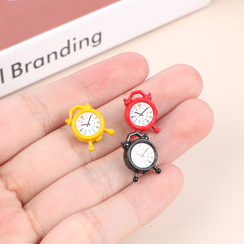 1PC 1:12 Scale Alarm Clock Dol - Accessories With Watch recensione e prezzo