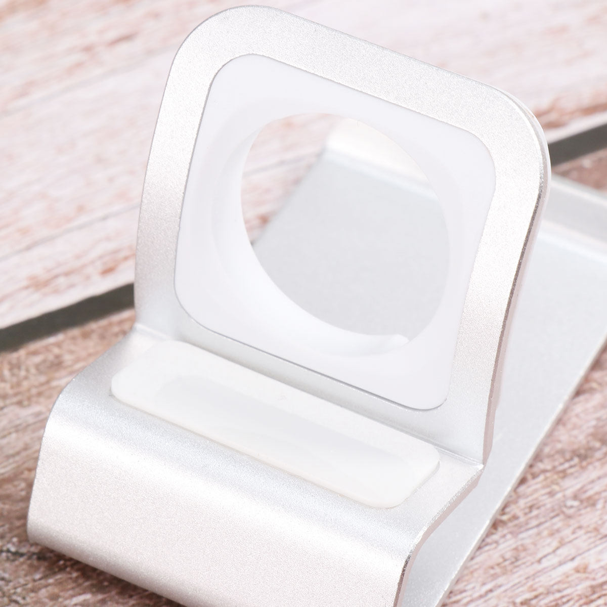 Charging Dock Aluminium Alloy  - Watch Charging Dock recensione e prezzo